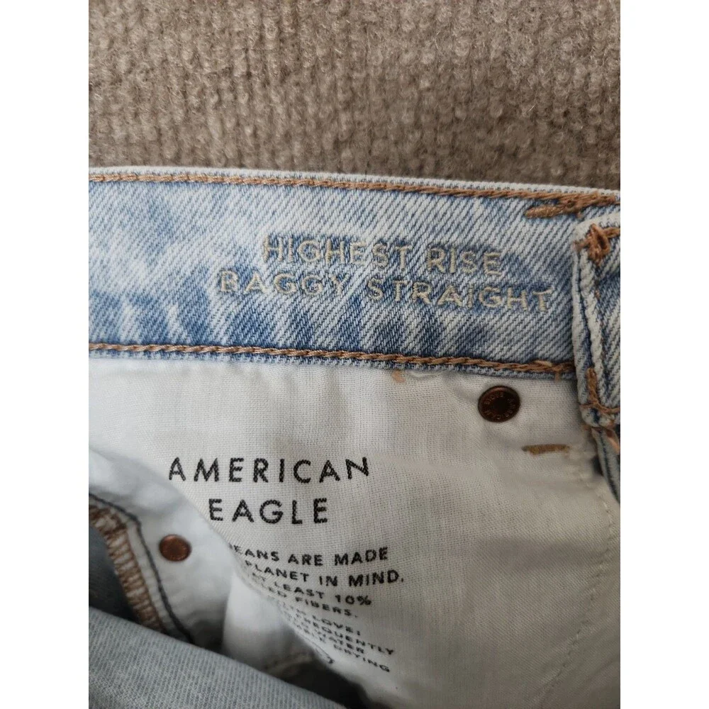 American Eagle Baggy Straight Jeans Womens 6 Long Blue Light Wash Strigid - Picture 9 of 11